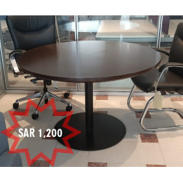طاولة اجتماعات مستديرة